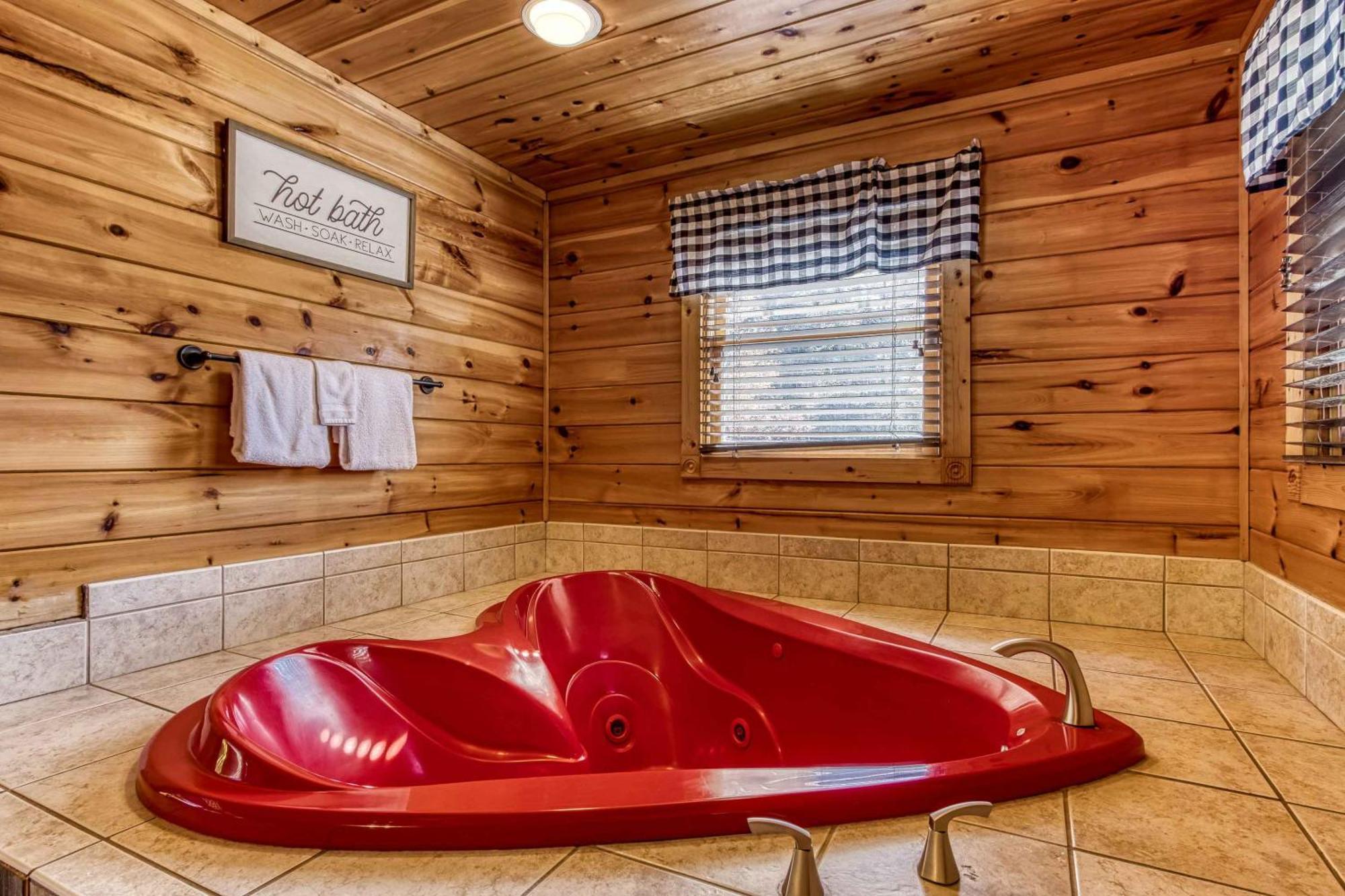 Dog Friendly, Romantic Mtn Getaway Hot Tub Pool Gatlinburg Exteriör bild